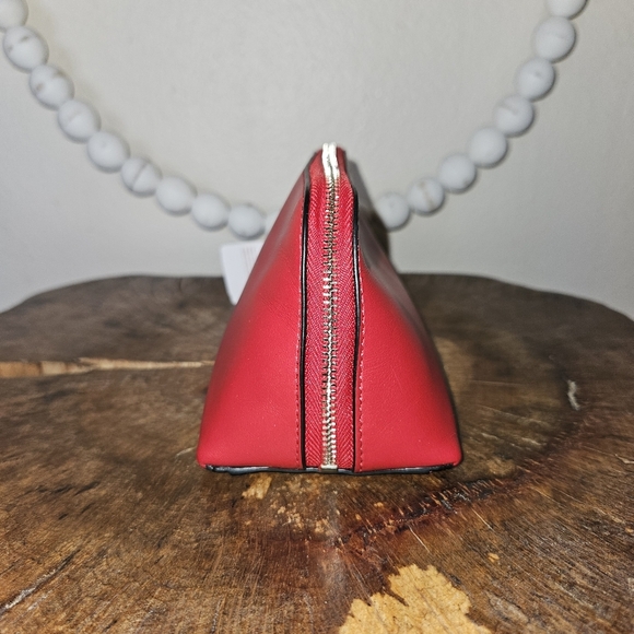 Coach x Snoopy Peanuts Classic Red Leather Cosmetic Bag Limited Edition NWT - Picture 6 of 11